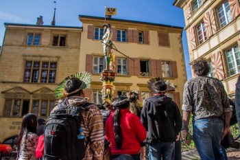 Visite de la ville de Neuchâtel avec les Suruì